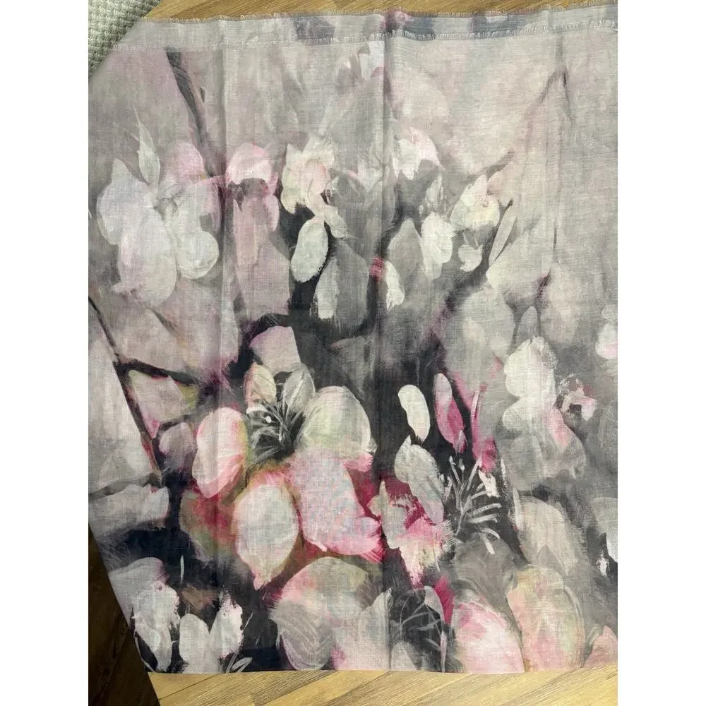 Laura Women’s Scarf Wrap Shawl Gray Floral 100% Polyester Lightweight Fringe